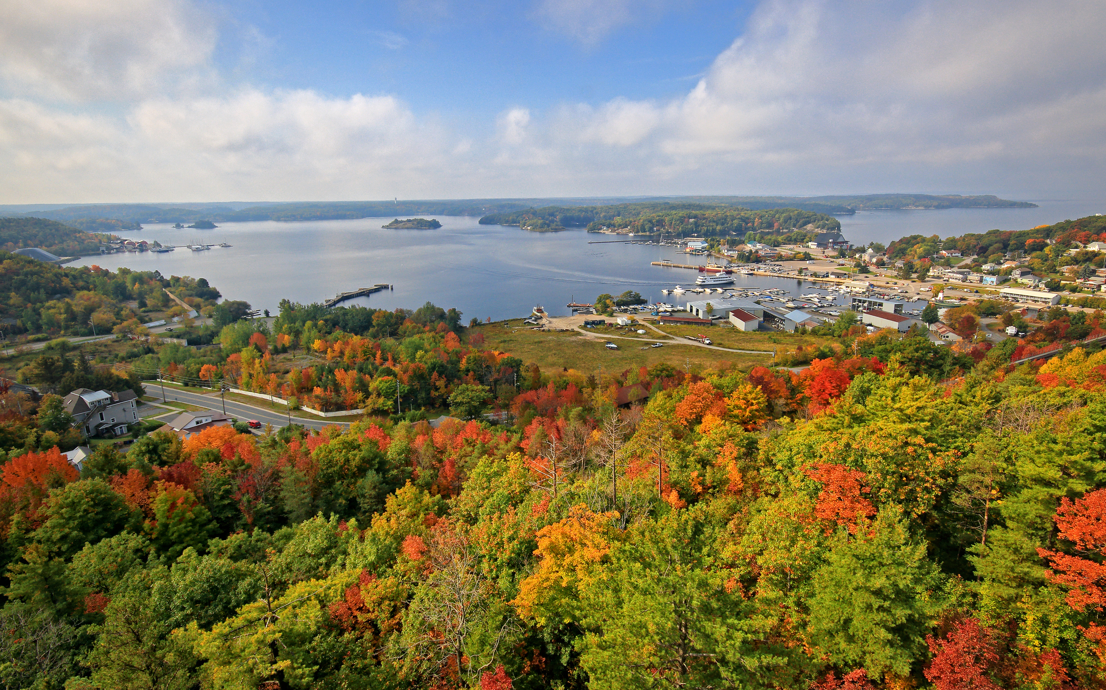 The Best Sights and Attractions in Canada and New England During The Fall Season